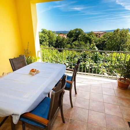 Apartments Familie Vujec Skrbčići Εξωτερικό φωτογραφία