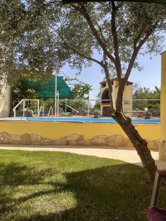 Apartments Familie Vujec Skrbčići Εξωτερικό φωτογραφία